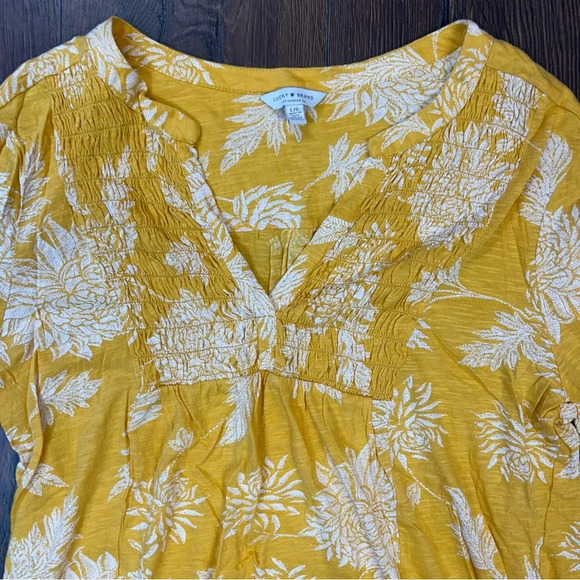 Lucky brand, yellow floral smocked blouse SZ LG - Picture 2 of 4